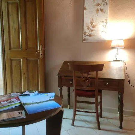 Sous Le Chateau * Montaut (Ariege)
